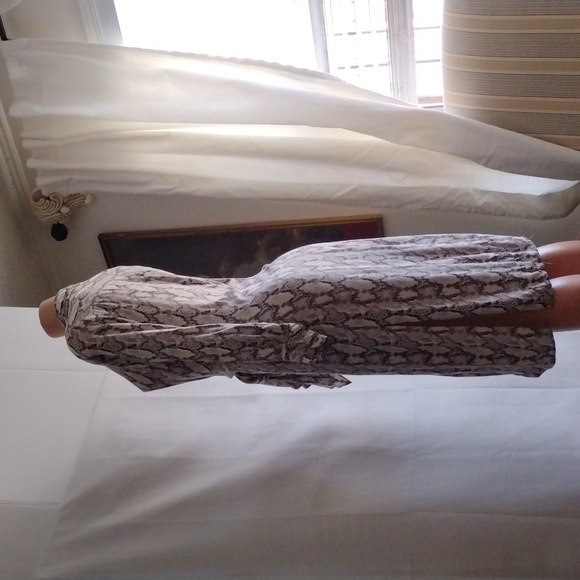 Vici python print wrap style midi dress S - Picture 5 of 12